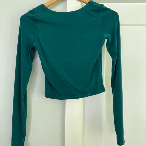 Purusha People Sacred Herbs Thumbhole Top, size small, long sleeve, green - Picture 4 of 5